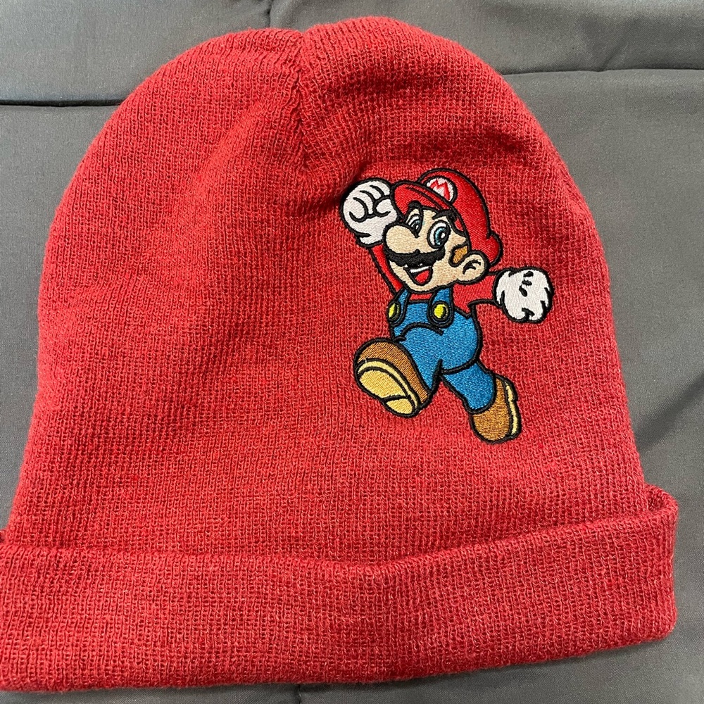 Nintendo Super Mario beanie and Yoshi plush bundle